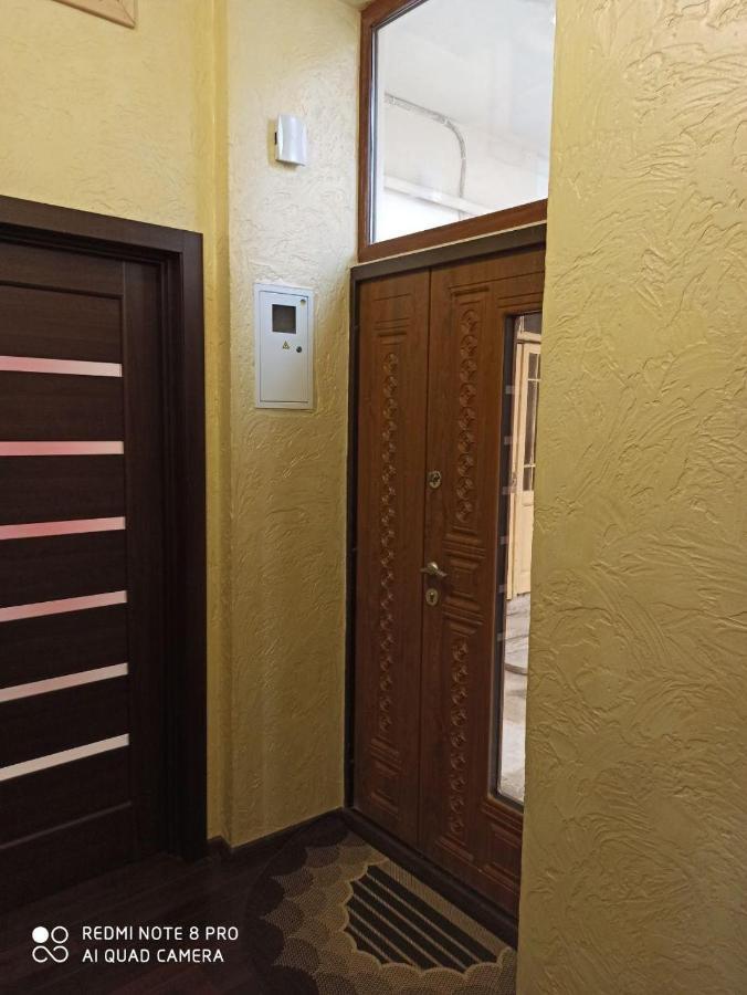 Apartmán Квартира В Самом Центре Wi-Fi Černovice Exteriér fotografie